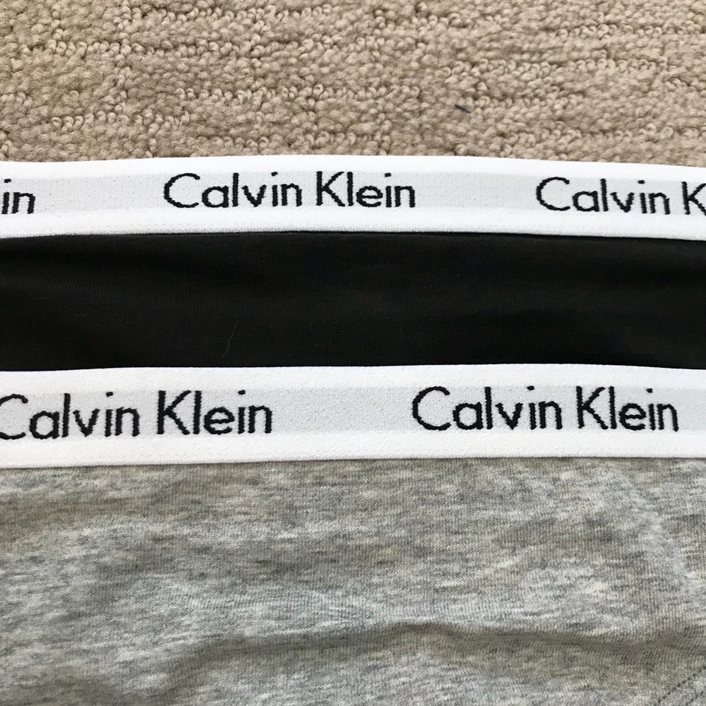 Calvin Klein Thongs 2 Pack NWT - Picture 2 of 4